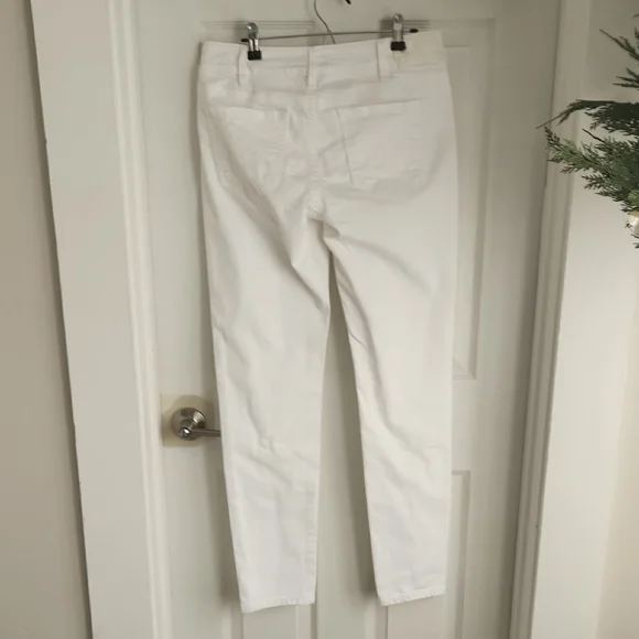 Silver Jeans White Suki Slim Jeans - Picture 7 of 9
